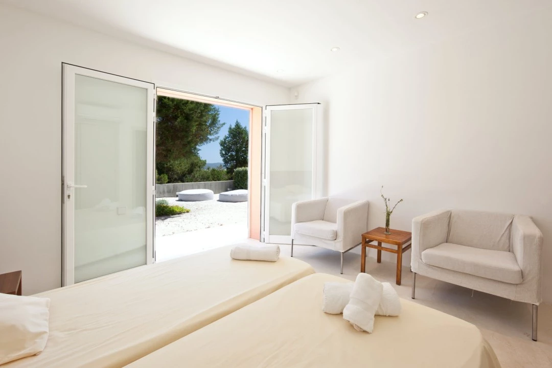 1681371382-Luxury real estates villa to rent Ibiza Azur 33 bedroom.webp